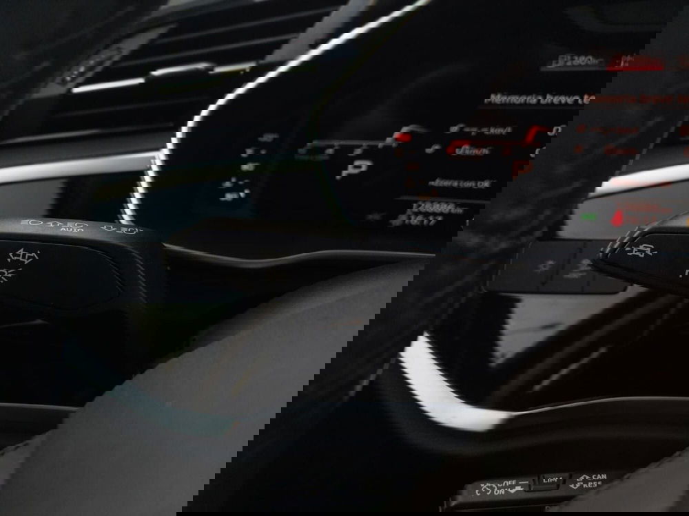 Audi Q3 Sportback usata a Bari (16)