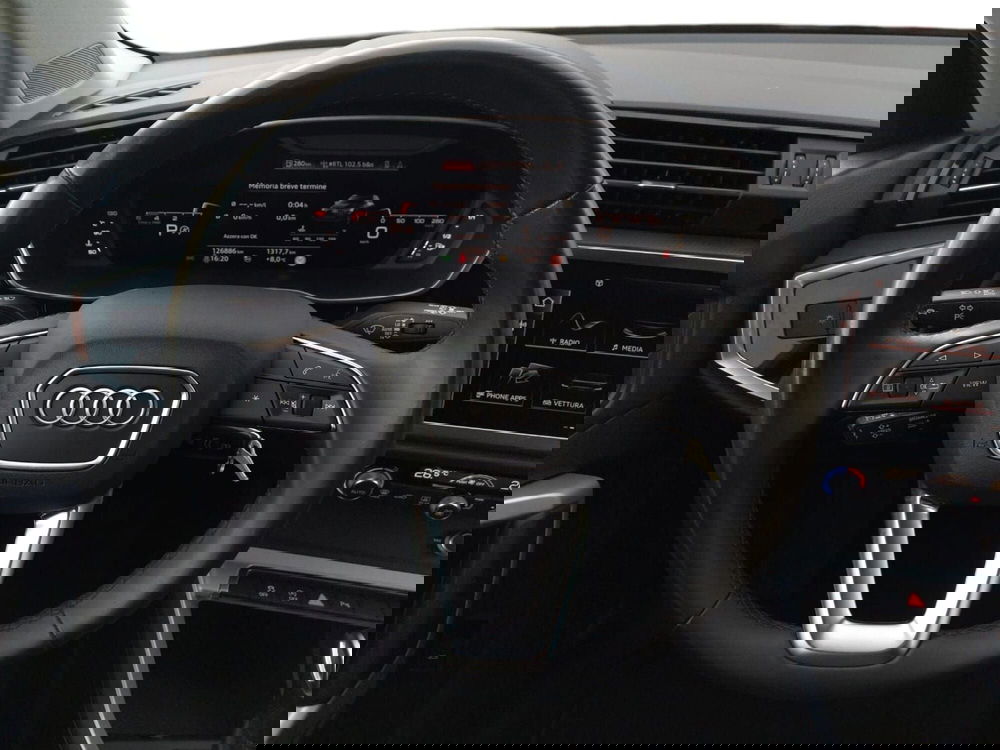 Audi Q3 Sportback usata a Bari (3)