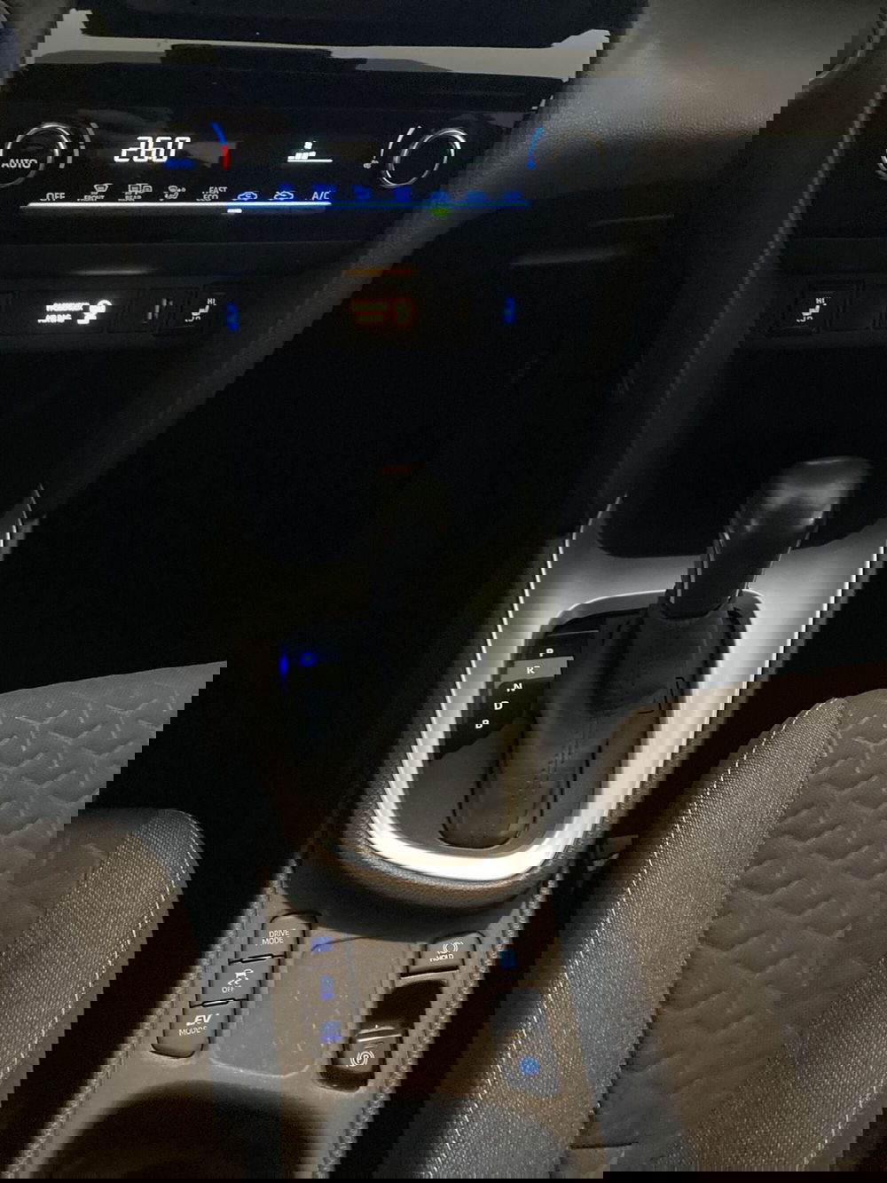 Toyota Yaris Cross usata a Barletta-Andria-Trani (14)