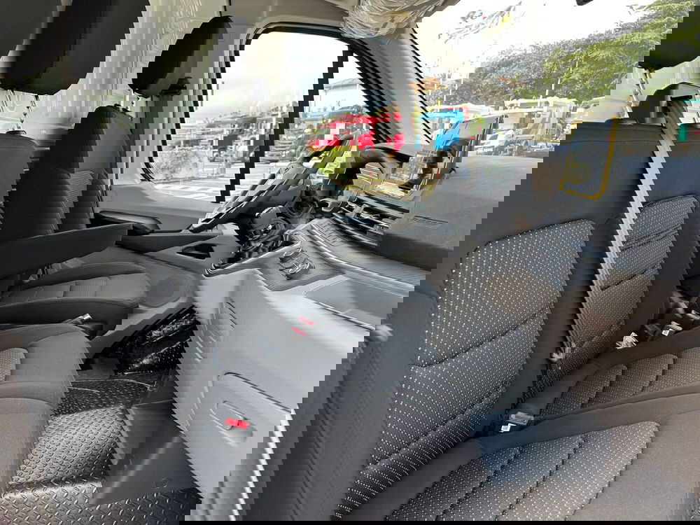 Maxus Deliver9 Furgone nuova a Treviso (12)