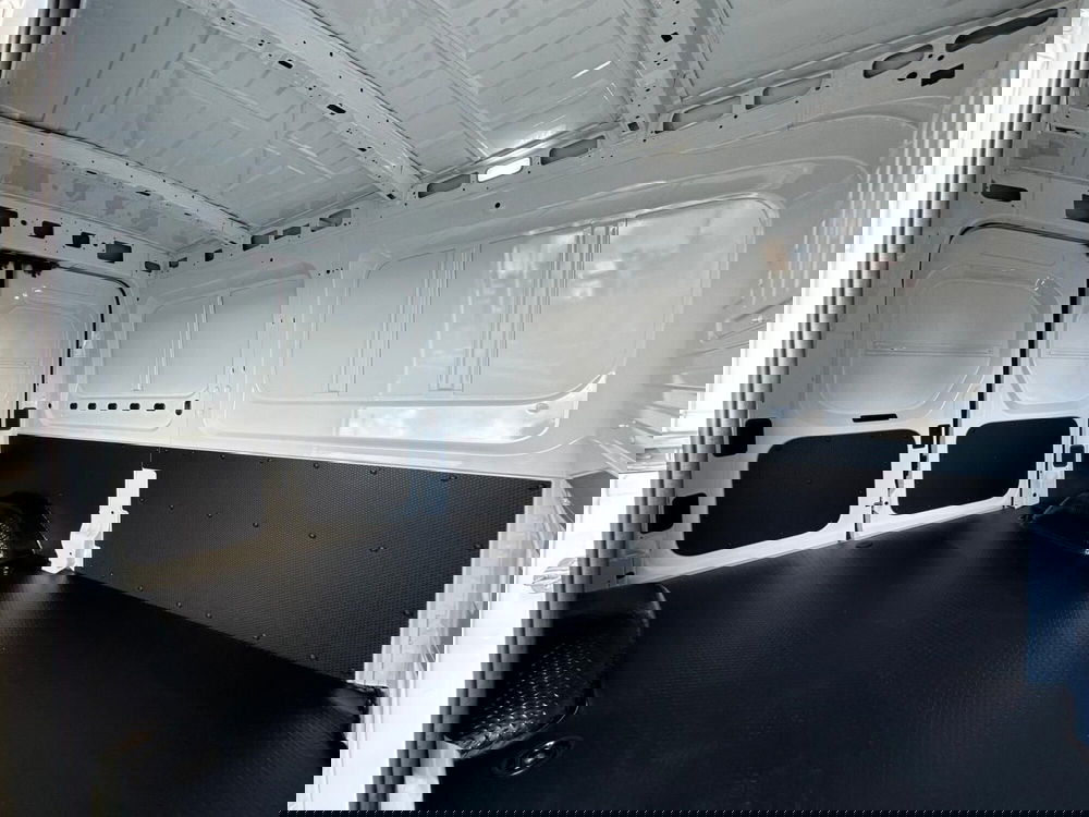 Maxus eDeliver9 Furgone usata a Treviso (10)