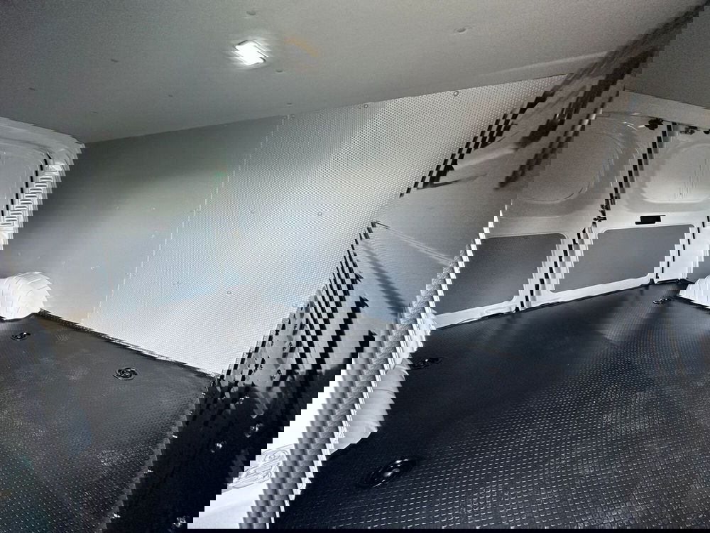 Maxus eDeliver3 usata a Treviso (6)