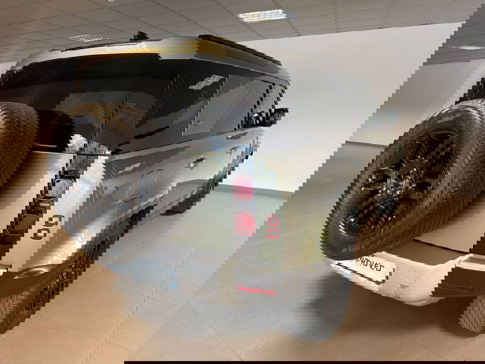 Land Rover Defender usata a Alessandria (2)