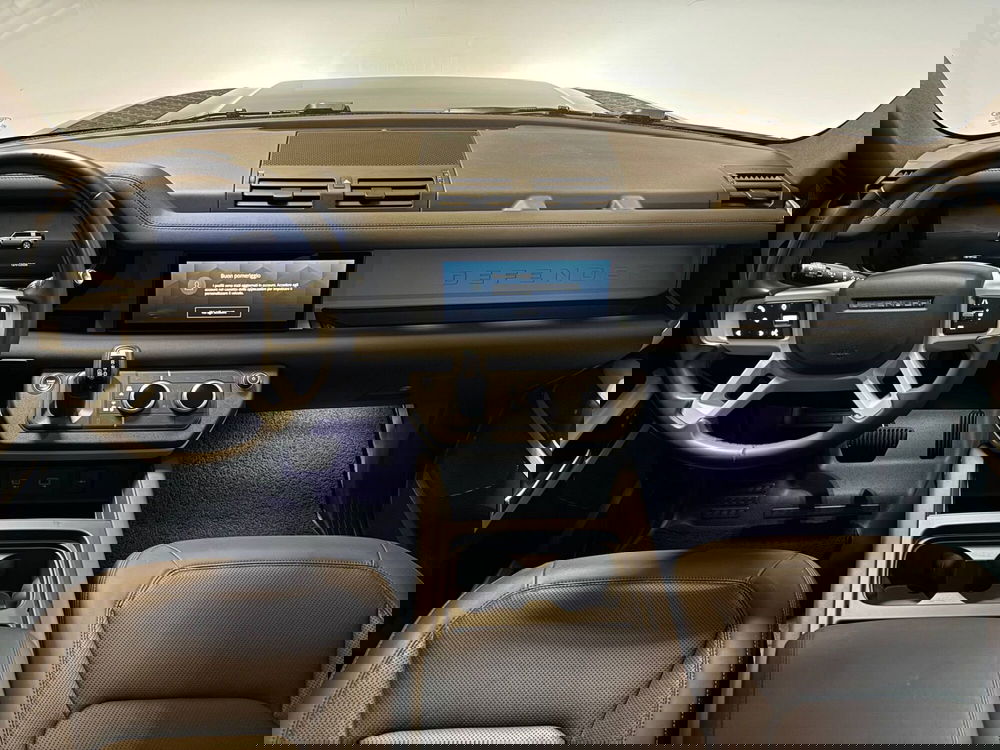 Land Rover Defender usata a Alessandria (3)