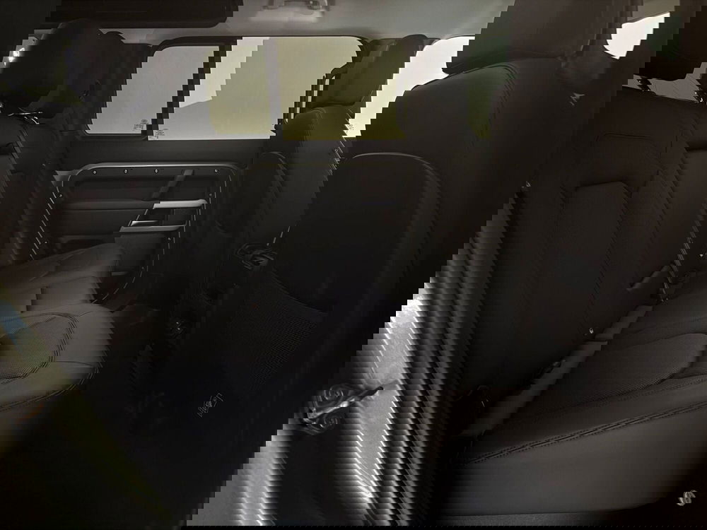 Land Rover Defender usata a Alessandria (5)