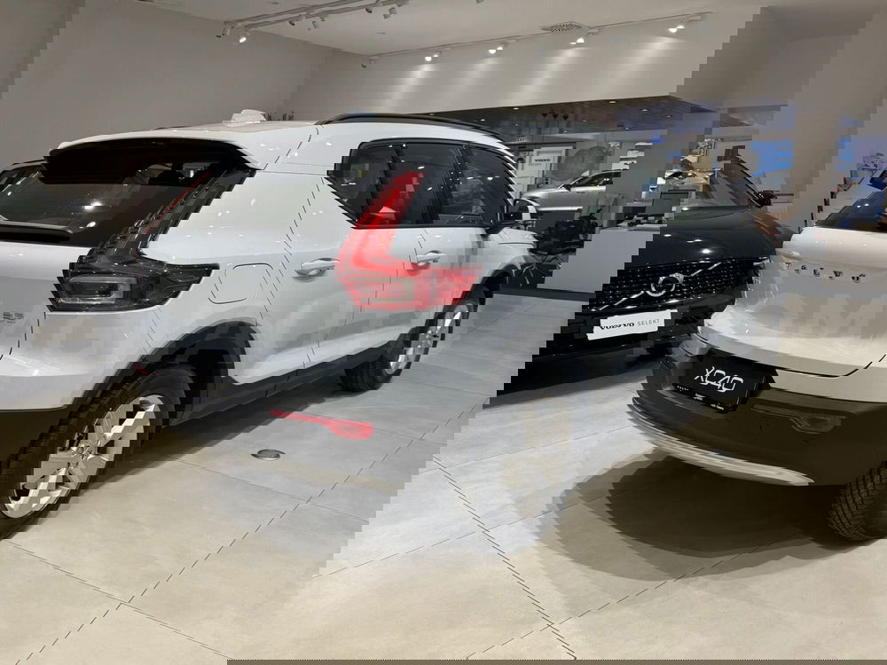 Volvo XC40 nuova a Forlì-Cesena (5)