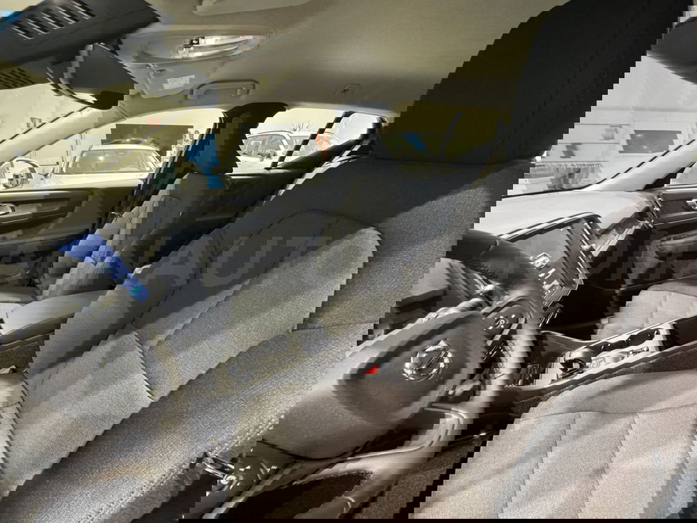 Volvo XC40 nuova a Forlì-Cesena (7)