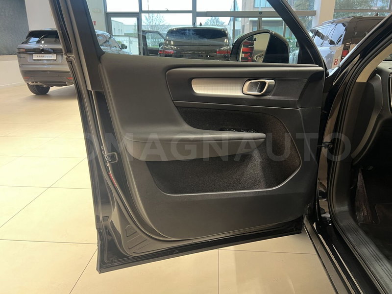 VOLVO Veicoli Commerciali XC40 usata a Forlì-Cesena (15)