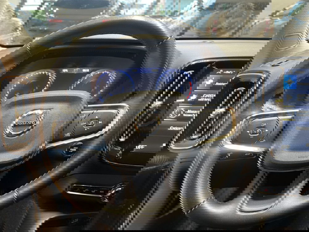 VOLVO Veicoli Commerciali XC40 usata a Forlì-Cesena (17)