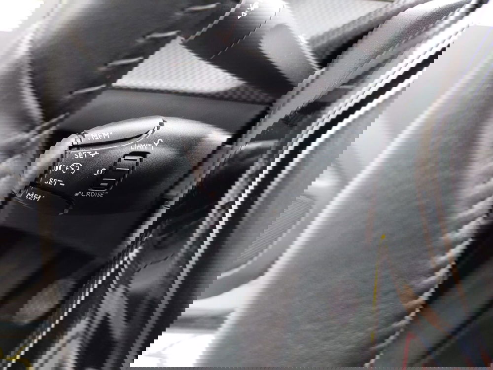 Peugeot 2008 usata a Pavia (10)