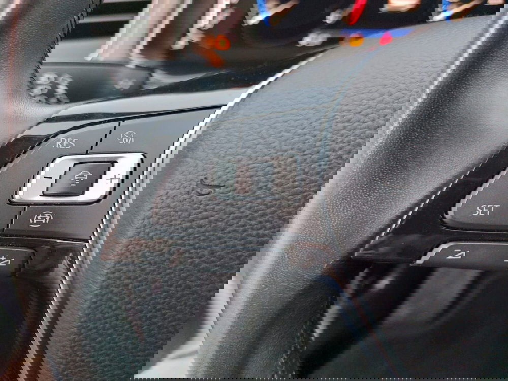 Volkswagen T-Roc usata a Pavia (11)