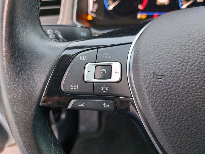 Volkswagen T-Roc usata a Pavia (11)