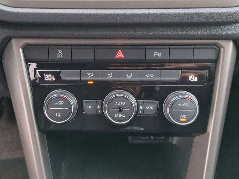 Volkswagen T-Roc usata a Pavia (8)