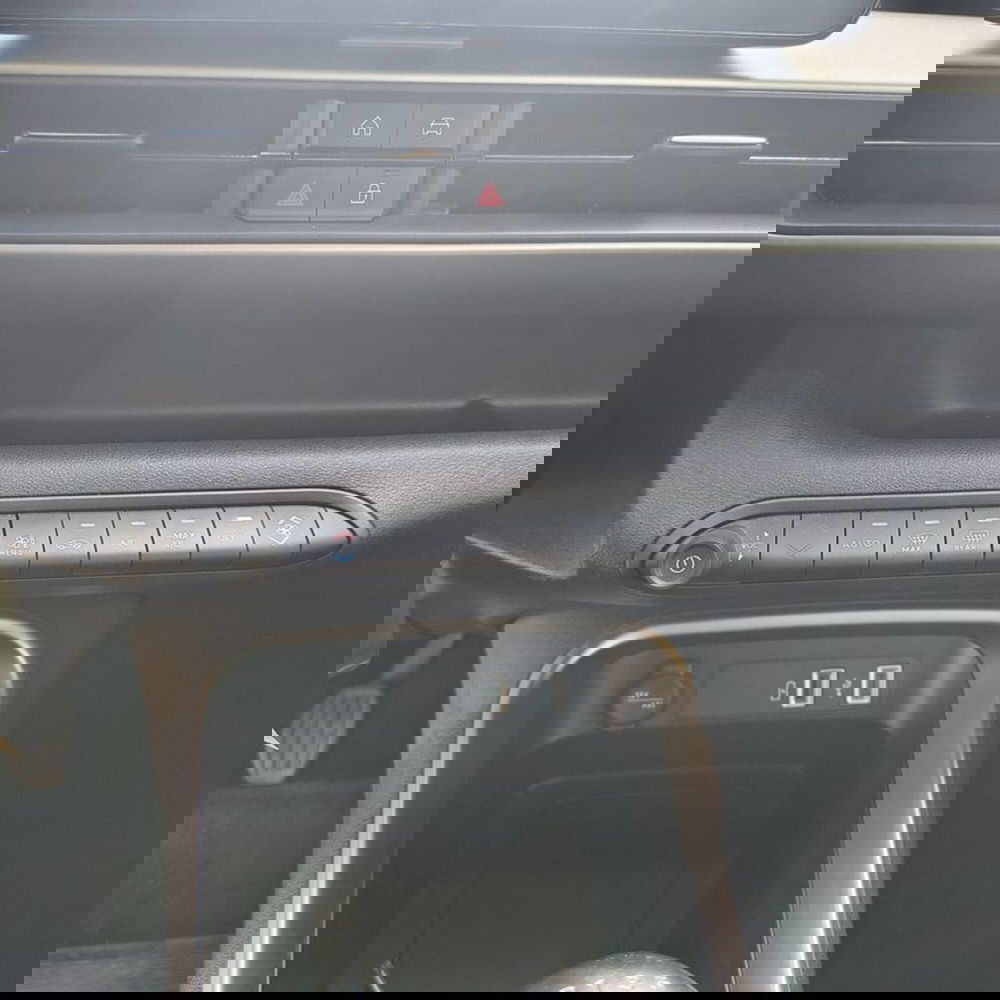 Jeep Avenger usata a Padova (13)