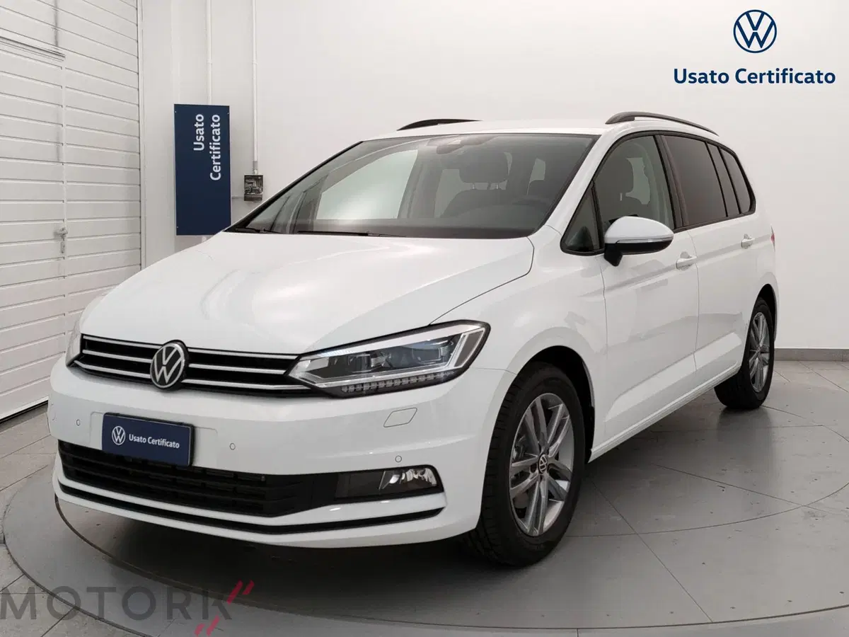 Volkswagen Touran nuova a Varese