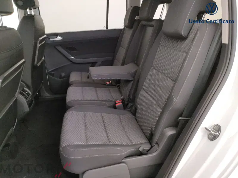 Volkswagen Touran nuova a Varese (10)