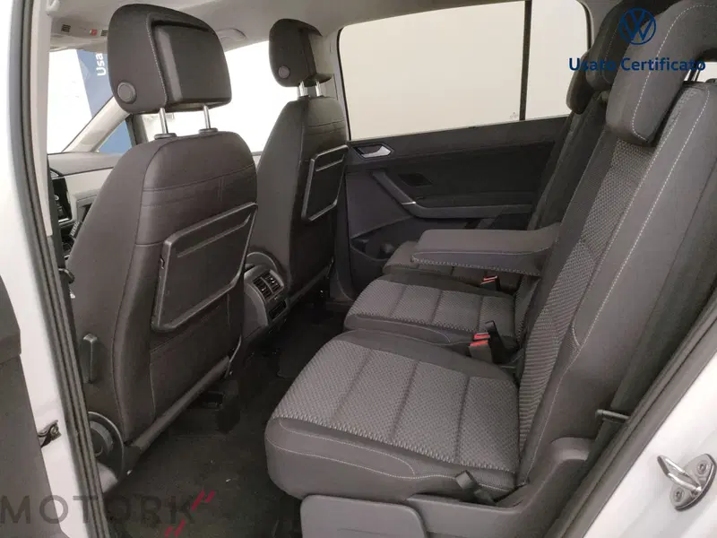 Volkswagen Touran nuova a Varese (11)