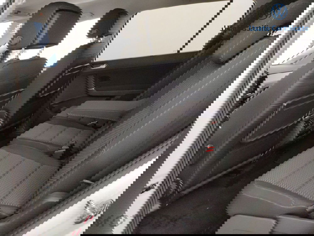 Volkswagen Touran nuova a Varese (11)