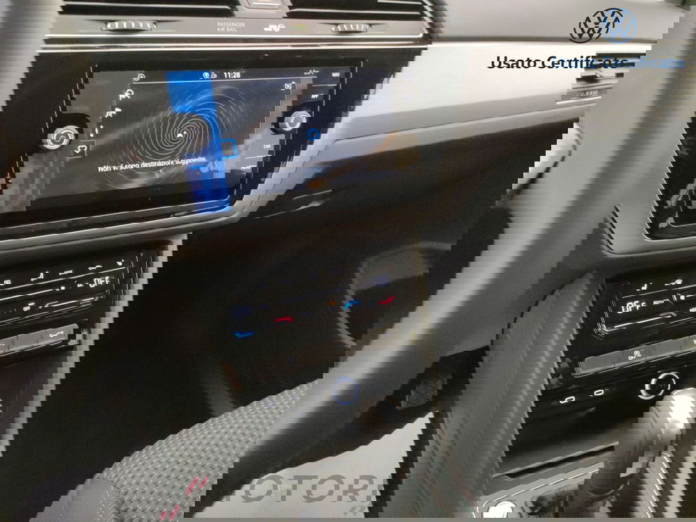 Volkswagen Touran nuova a Varese (15)