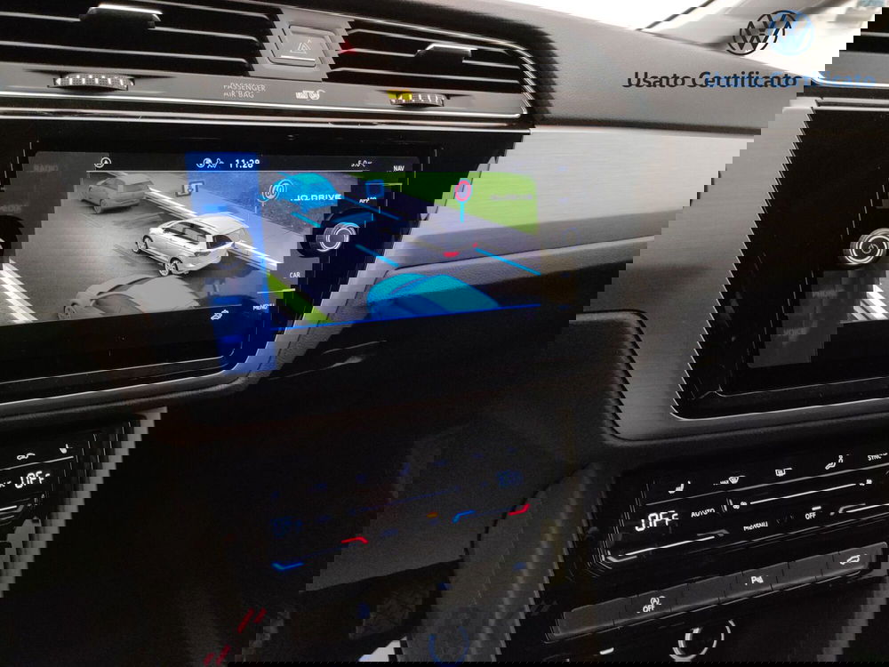 Volkswagen Touran nuova a Varese (16)