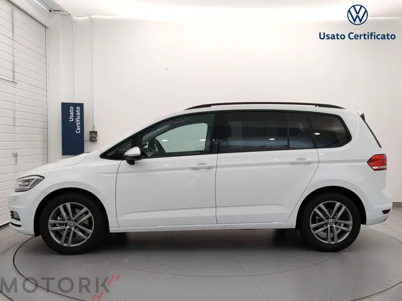 Volkswagen Touran nuova a Varese (3)