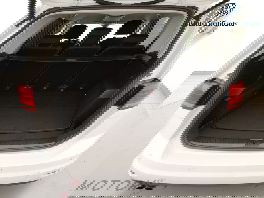 Volkswagen Touran nuova a Varese (9)