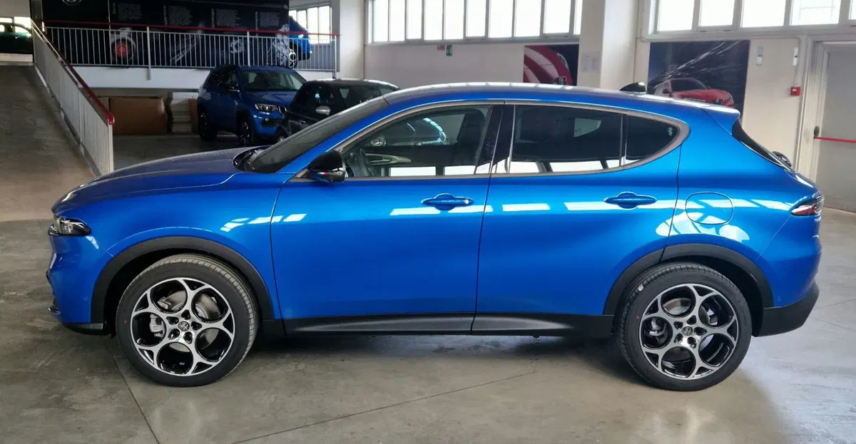 Alfa Romeo Tonale nuova a Terni (3)