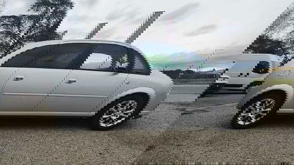 Opel Meriva usata a Firenze (10)