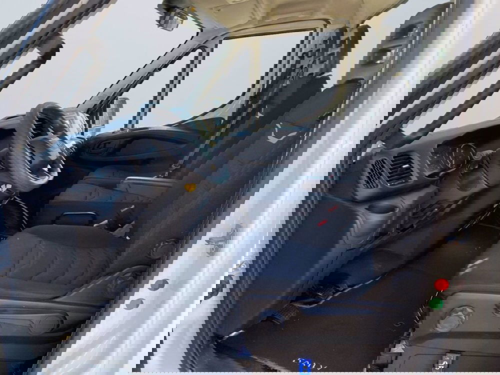 Iveco Daily Cabinato usata a Milano (9)