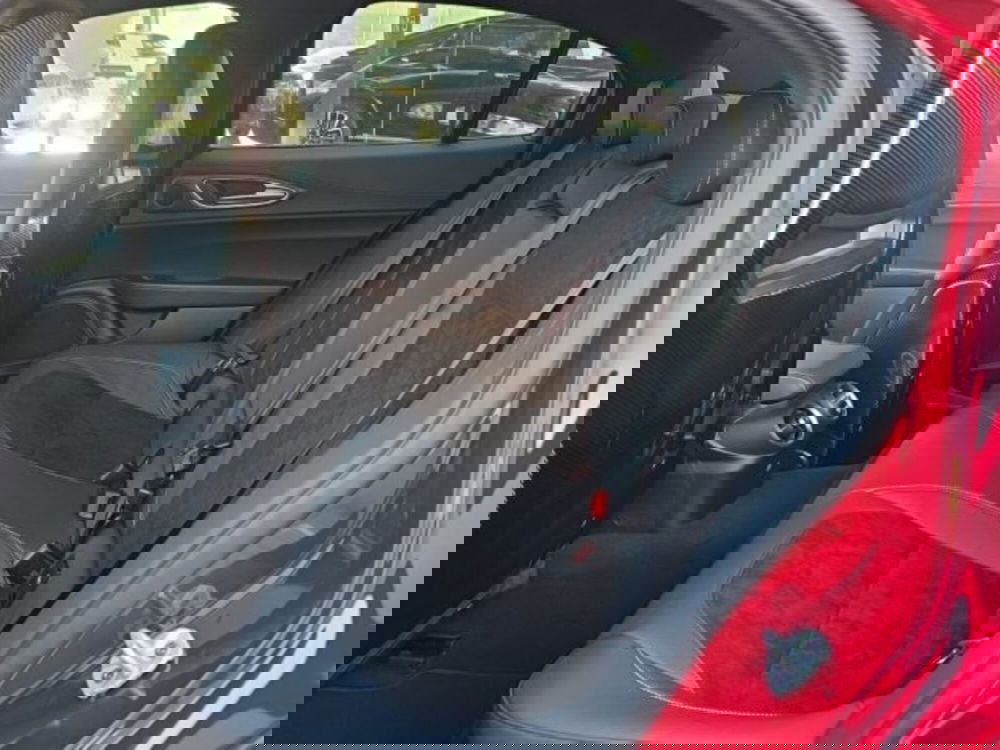 Alfa Romeo Giulia nuova a Monza e Brianza (12)