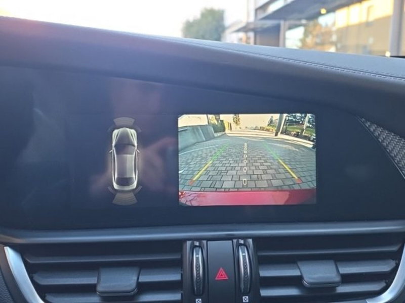 Alfa Romeo Giulia nuova a Monza e Brianza (17)