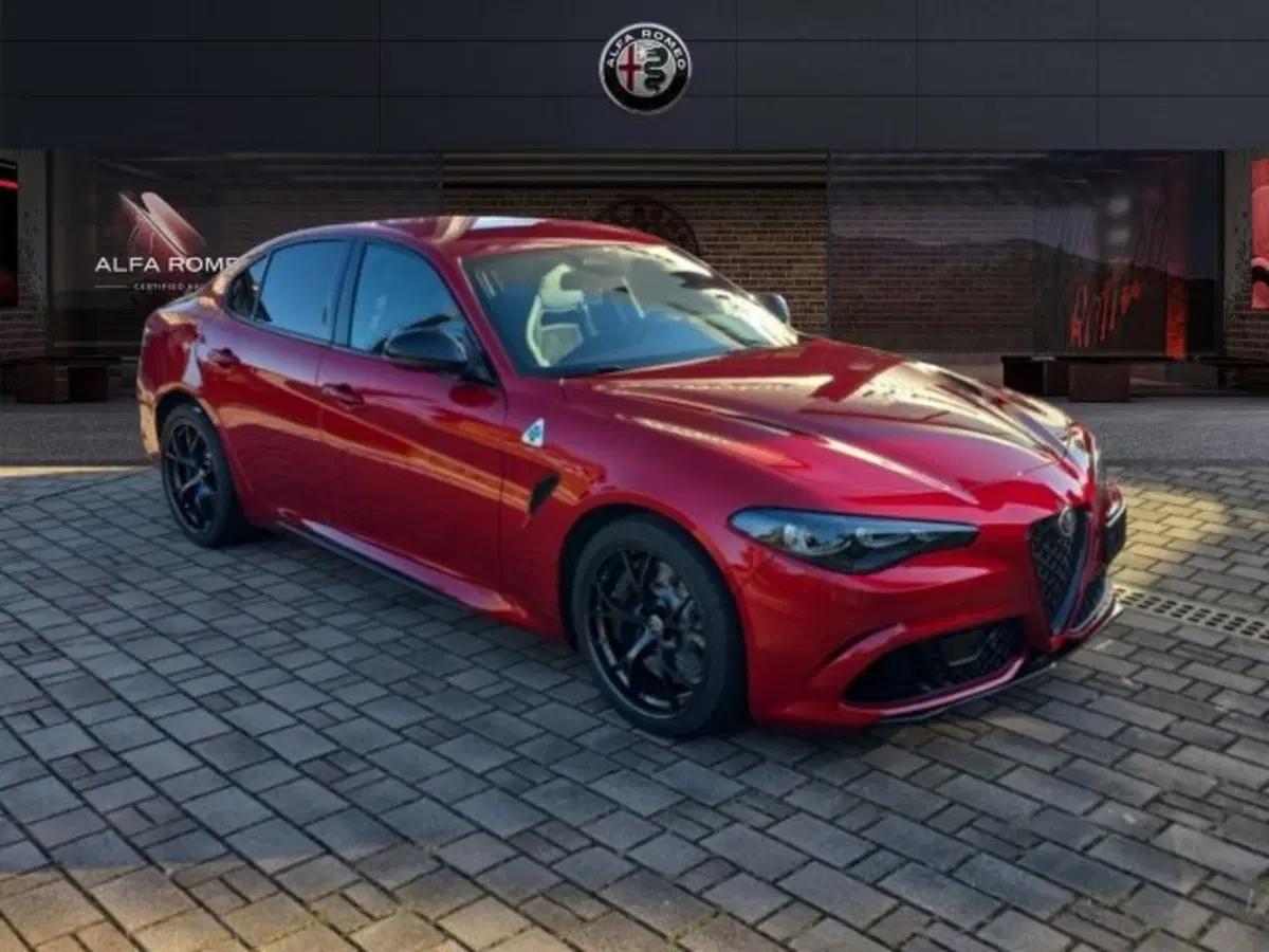 Alfa Romeo Giulia nuova a Monza e Brianza (3)