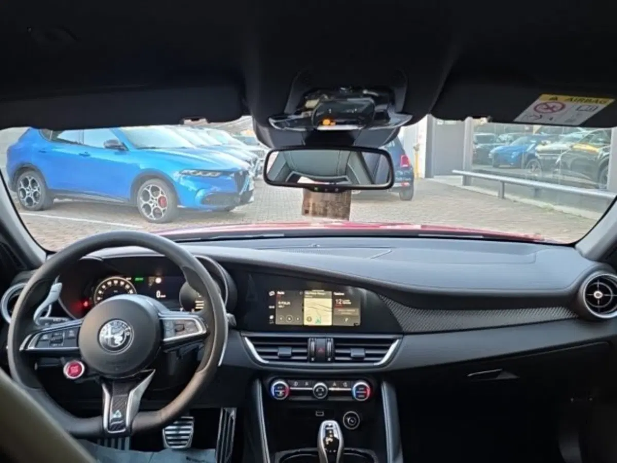 Alfa Romeo Giulia nuova a Monza e Brianza (8)