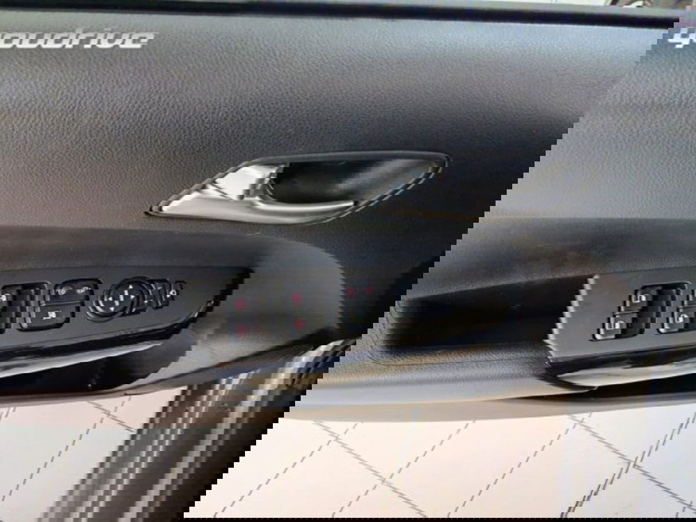 Kia Picanto nuova a Napoli (17)