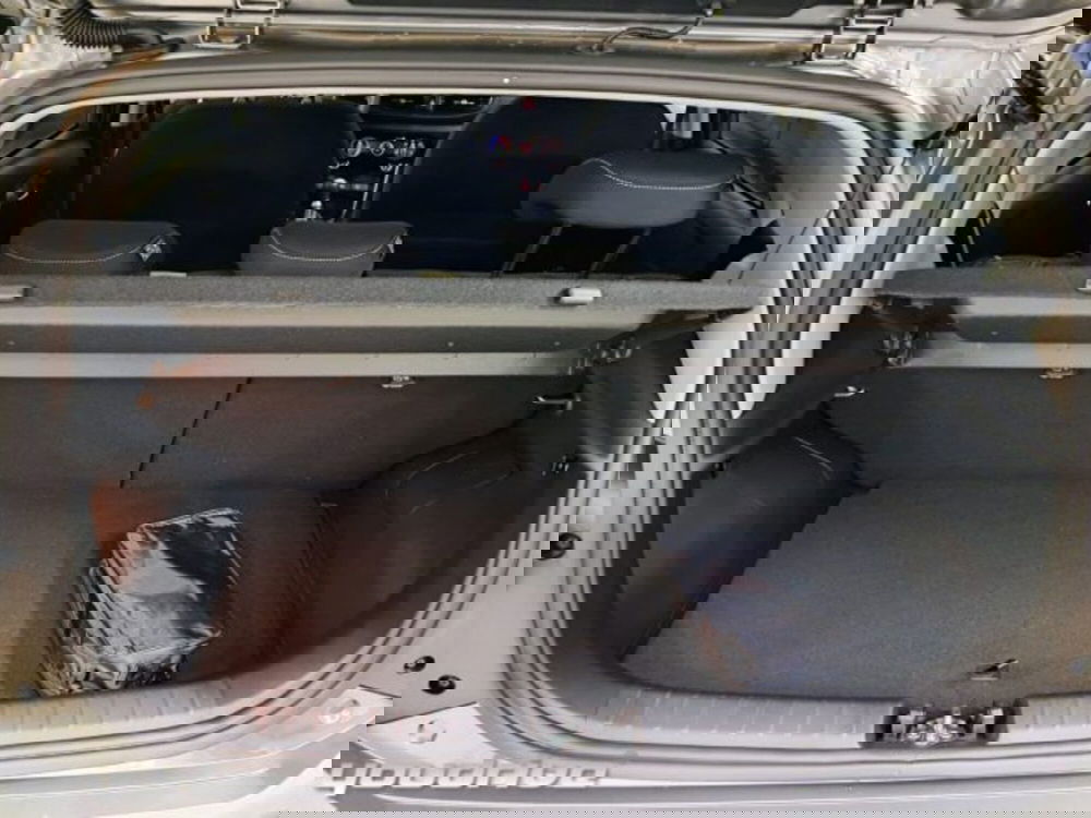 Kia Picanto nuova a Napoli (19)