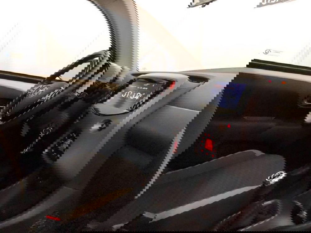 Toyota Aygo usata a Torino (11)