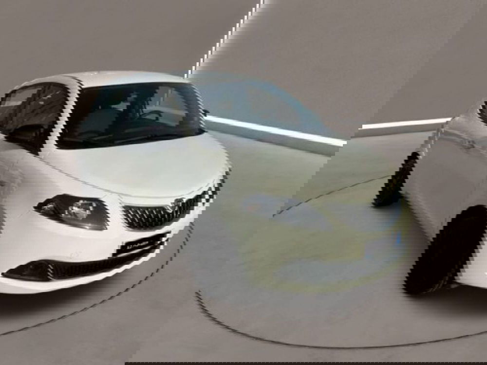 Lancia Ypsilon usata a Caltanissetta