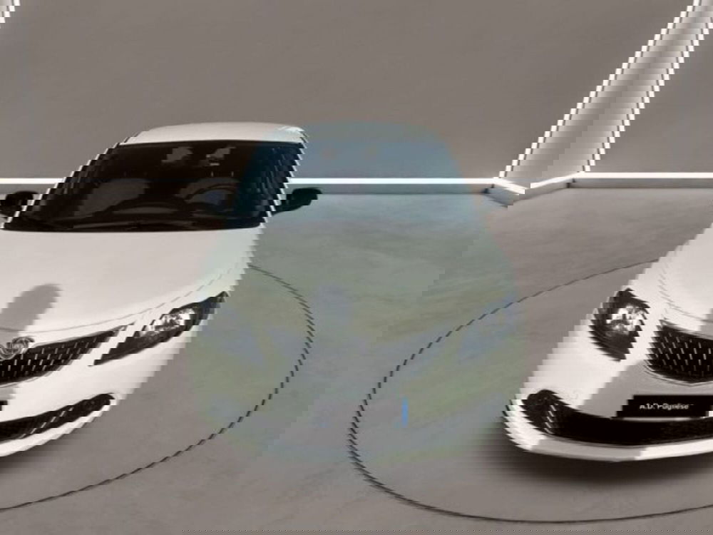 Lancia Ypsilon usata a Caltanissetta (2)