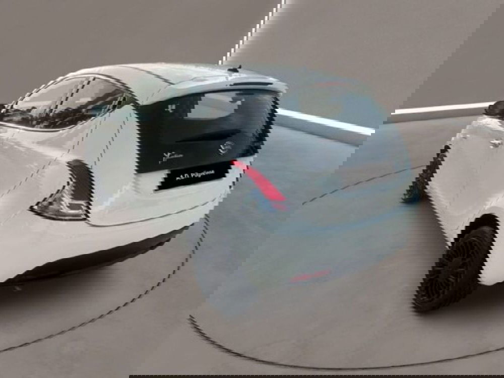 Lancia Ypsilon usata a Caltanissetta (4)