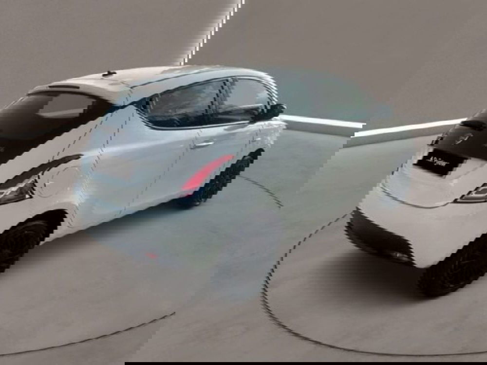 Lancia Ypsilon usata a Caltanissetta (6)