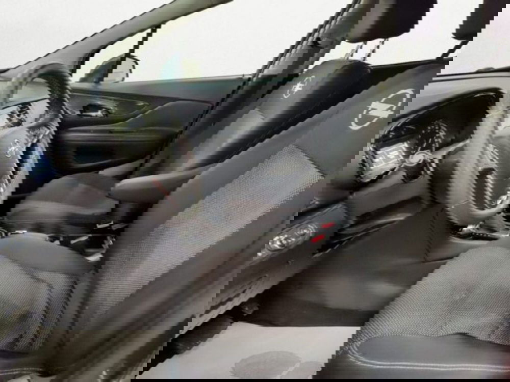 Opel Mokka usata a Padova (9)