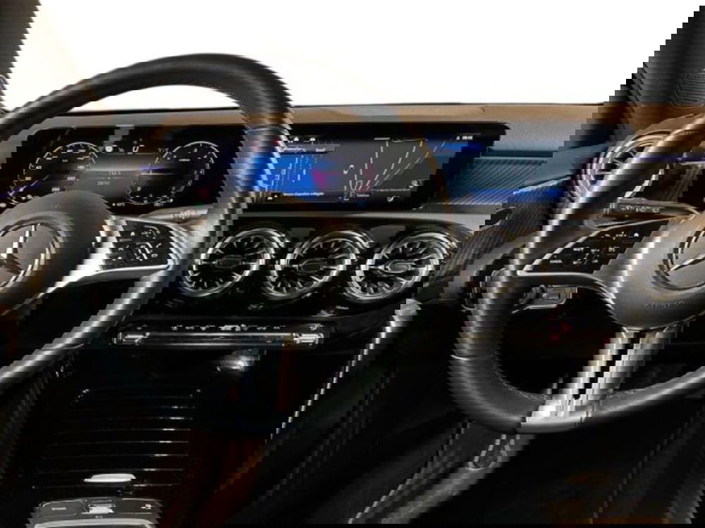 Mercedes-Benz Classe A Sedan usata a Bologna (11)