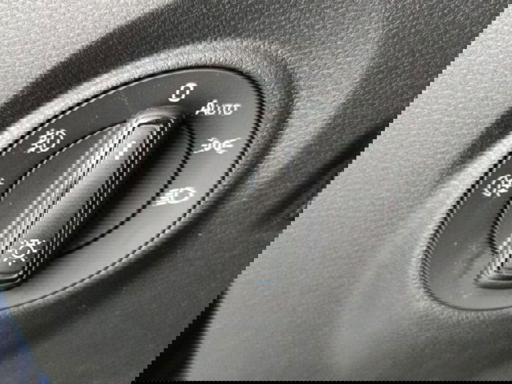 Skoda Fabia usata a Catania (19)