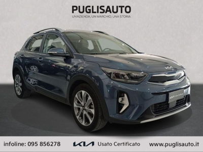 Kia Stonic 1.0 T-GDi 100 CV MHEV MT Style del 2023 usata a Belpasso