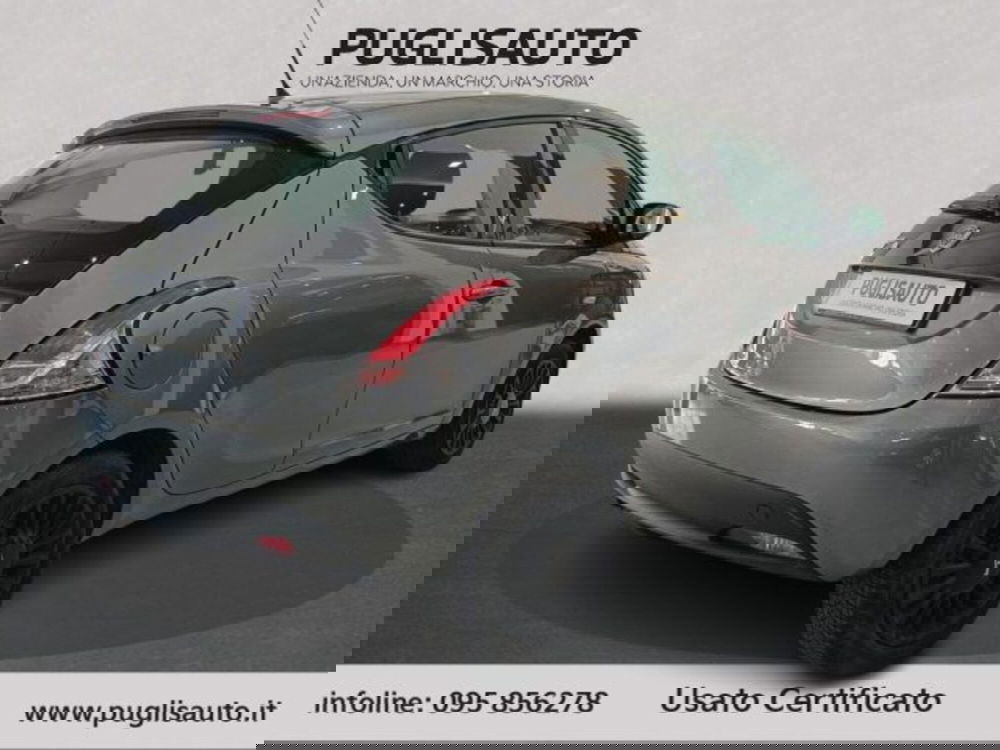 Lancia Ypsilon usata a Catania (4)