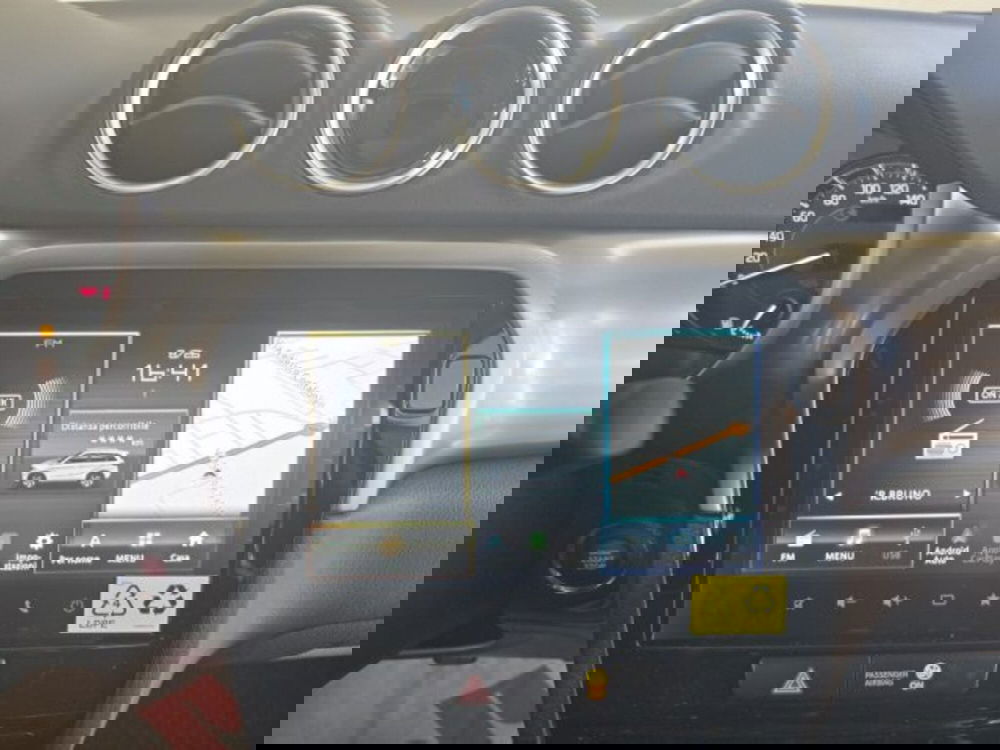 Suzuki Vitara nuova a Reggio Emilia (11)