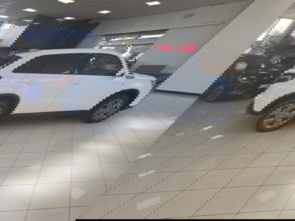 Suzuki Vitara nuova a Reggio Emilia (6)