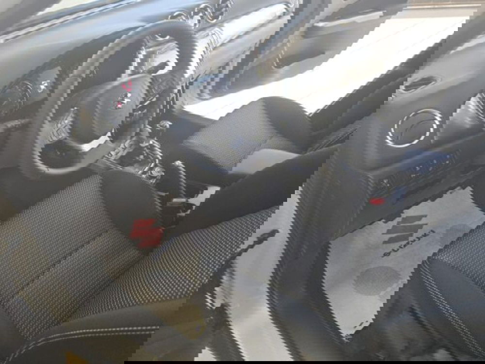 Suzuki Vitara nuova a Reggio Emilia (9)