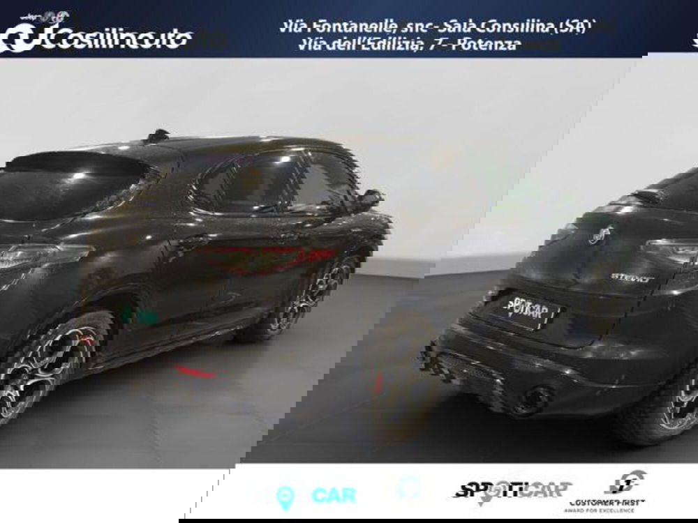 Alfa Romeo Stelvio usata a Salerno (5)