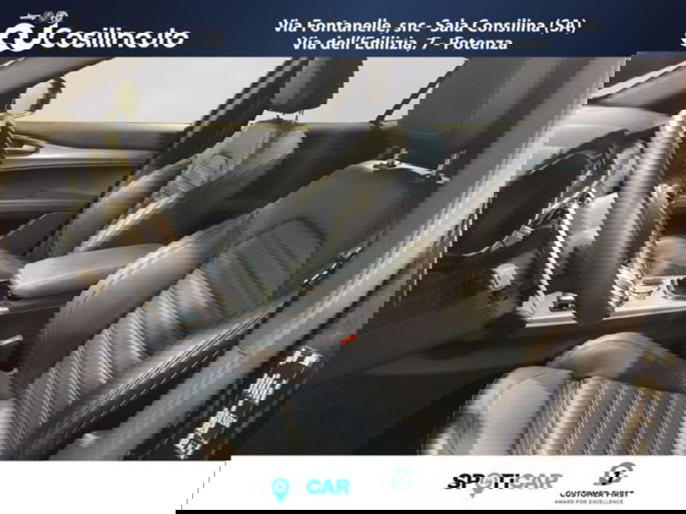 Alfa Romeo Stelvio usata a Salerno (9)